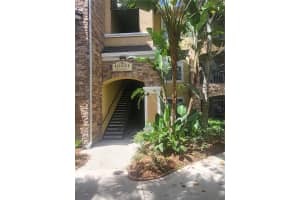10021 COURTNEY PALMS BOULEVARD, TAMPA, FL 33619 Sold 10/05/23