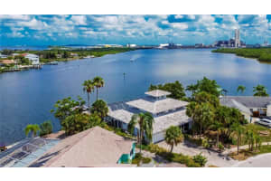 6641 DOLPHIN COVE DR, APOLLO BEACH, FL 33572 Sold 02/12/24