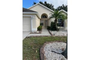 806 TROON CIRCLE, DAVENPORT, FL 33897 Sold 06/18/24