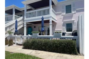 5135 COQUINA KEY DRIVE, ST PETERSBURG, FL 33705 Sold 11/27/23