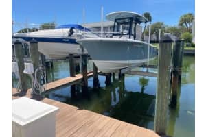 5135 COQUINA KEY DRIVE, ST PETERSBURG, FL 33705 Sold 11/27/23