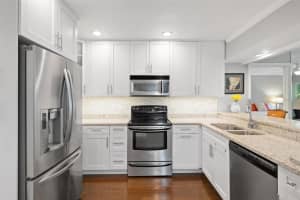 3820 AZEELE STREET, TAMPA, FL 33609 Sold 10/13/23