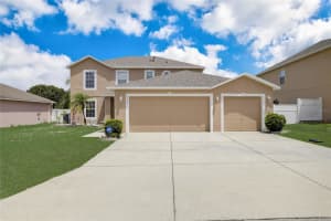 5772 ROYAL HILLS CIRCLE, WINTER HAVEN, FL 33881 Sold 10/10/23