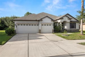 7945 HAMPTON LAKE DRIVE, TAMPA, FL 33647 Sold 10/31/23