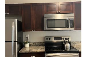 7513 FRAGANCIA COURT, TAMPA, FL 33615 Sold 04/30/24