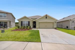 1879 PRISTINE LOOP, LAKELAND, FL 33811 Sold 05/10/24