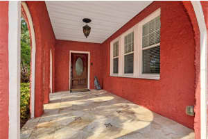 108 HALE AVENUE, TAMPA, FL 33609 Sold 10/12/23