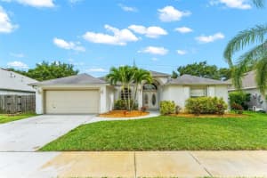 2640 ASTON CIRCLE, MELBOURNE, FL 32940 Sold 10/27/23