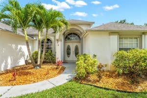 2640 ASTON CIRCLE, MELBOURNE, FL 32940 Sold 10/27/23