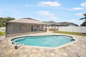 11531 MISTY ISLE LANE, RIVERVIEW, FL 33579 Sold 10/03/23
