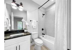 946 HIGHLAND AVENUE, DUNEDIN, FL 34698 Sold 10/06/23
