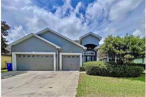 5676 ELSINORE WAY, LAKELAND, FL 33805 Sold 10/11/23