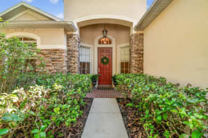 19215 PELICAN RIDGE LANE, TAMPA, FL 33647 Sold 11/16/23