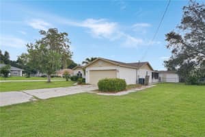 8023 APACHE LANE, LAKELAND, FL 33810 Sold 02/09/24