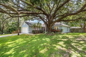 5204 SAINT LUCIA DRIVE, LAKELAND, FL 33812 Sold 11/20/23