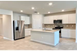 547 PINE TREE BOULEVARD, LAKE ALFRED, FL 33850 Sold 03/01/24