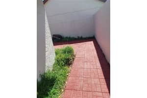 10841 VENICE CIRCLE, TAMPA, FL 33635 Sold 12/22/23