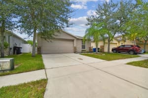 8010 CARRIAGE POINTE DRIVE, GIBSONTON, FL 33534 Sold 10/06/23