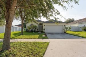 703 FLAGSTONE STREET, HAINES CITY, FL 33844 Sold 10/16/23