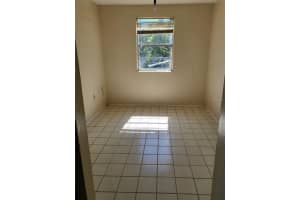 303 WELLINGTON COURT, TAMPA, FL 33604 - MLS#MFRT3470950