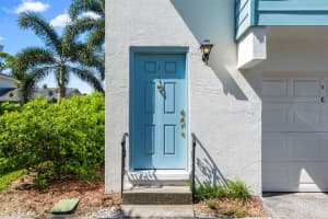 3247 38TH WAY, ST PETERSBURG, FL 33711 Sold 11/21/23