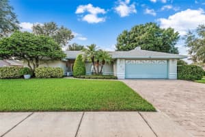 696 HUNTERS RUN BOULEVARD, LAKELAND, FL 33809 Sold 11/30/23