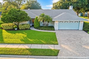696 HUNTERS RUN BOULEVARD, LAKELAND, FL 33809 Sold 11/30/23