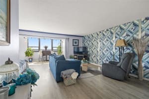 2620 COVE CAY DRIVE, CLEARWATER, FL 33760 Sold 10/31/23