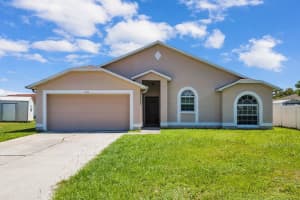 2417 QUAIL HOLLOW COURT, KISSIMMEE, FL 34744 Sold 10/30/23