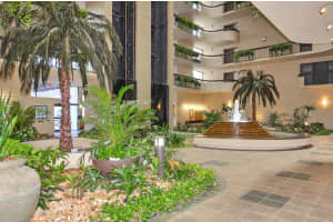 2413 BAYSHORE BOULEVARD, TAMPA, FL 33629 Sold 12/13/23