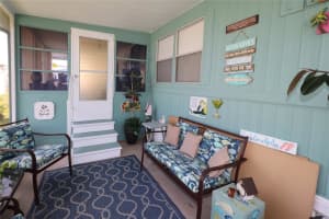 121 SAINT JOHNS WAY, APOLLO BEACH, FL 33572 Sold 12/08/23