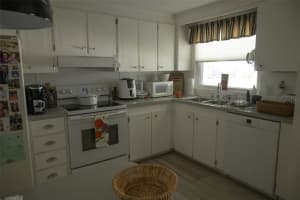 660 LA SALA, NORTH PORT, FL 34287 Sold 06/17/24