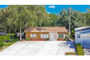 410 SKYLINE DRIVE, LAKELAND, FL 33801 Sold 01/10/24