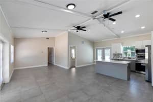 410 SKYLINE DRIVE, LAKELAND, FL 33801 Sold 01/10/24