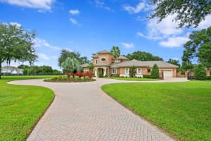10604 BROADLAND PASS, THONOTOSASSA, FL 33592 Sold 02/15/24