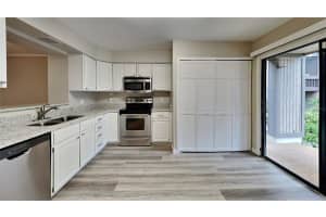 654 LAKE VILLAS DRIVE, ALTAMONTE SPRINGS, FL 32701 Sold 02/12/24