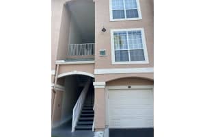 1305 BAY CLUB CIRCLE, TAMPA, FL 33607 Sold 01/05/24