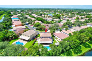 7219 23RD STREET, PEMBROKE PINES, FL 33024 Sold 12/01/23