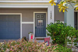 1525 TALISKER DRIVE, CLEARWATER, FL 33755 Sold 11/17/23