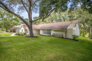 2001 HIDDEN PINE LANE, APOPKA, FL 32712 Sold 12/20/23