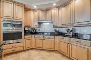 140 RIVIERA DUNES WAY, PALMETTO, FL 34221 Sold 12/15/23