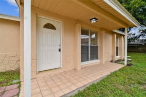 10219 CUTTEN GREEN COURT, TAMPA, FL 33615 Sold 02/16/24