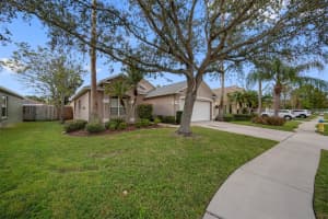 9525 HAMLET LANE, TAMPA, FL 33635 Sold 02/02/24