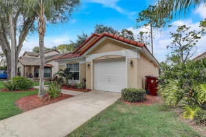 2460 SAINT AUGUSTINE BOULEVARD, HAINES CITY, FL 33844 Sold 12/16/23