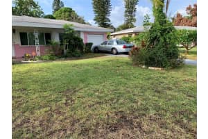 1146 62ND TERRACE, ST PETERSBURG, FL 33705 Sold 09/16/24