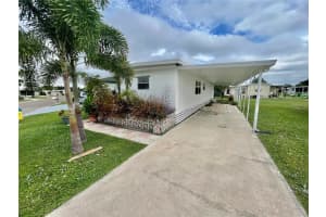 121 SAINT MARTINS WAY, APOLLO BEACH, FL 33572 Sold 12/01/23