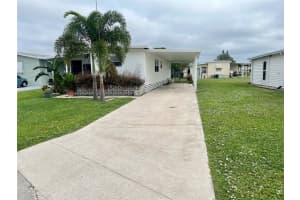 121 SAINT MARTINS WAY, APOLLO BEACH, FL 33572 Sold 12/01/23