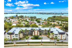 4780 COVE CIRCLE, ST PETERSBURG, FL 33708 Sold 11/22/23