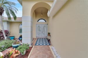 811 CHRISTINA CIRCLE, OLDSMAR, FL 34677 Sold 11/17/23