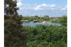 533 VINCINDA CREST WAY, TAMPA, FL 33619 Sold 02/12/24